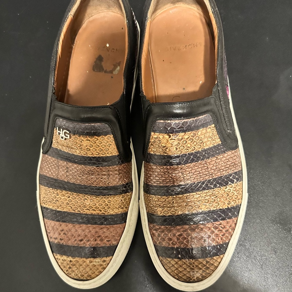 Givenchy Low top snakeskin slip-ons